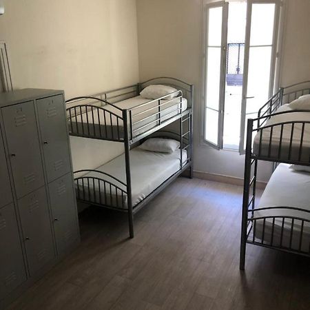 Хостел La Promenade House Ницца Экстерьер фото