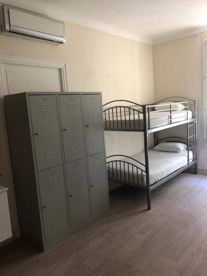 Хостел La Promenade House Ницца Экстерьер фото